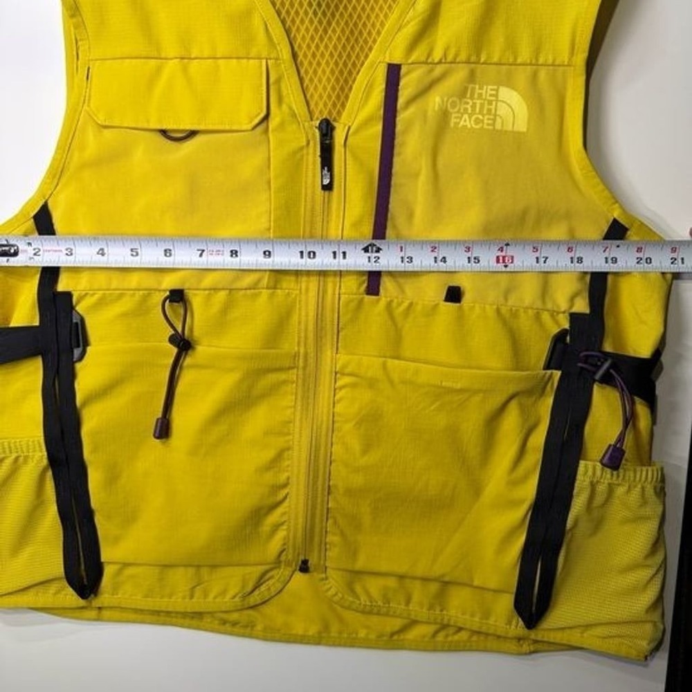 The North Face Class V Utility Vest Silt Yellow Gorpcore Hiking Size Medium - Picture 14 of 16